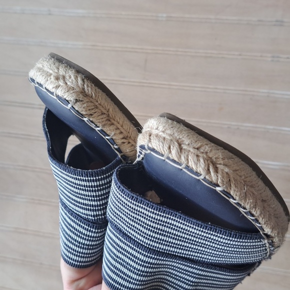 Me Too Cayman Navy Striped Wedge Slip-on Sandals Comfort Stretch Band Espadrille - Picture 6 of 11